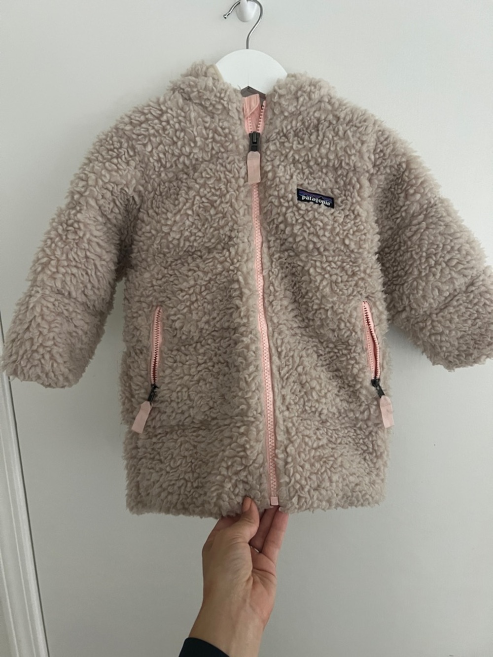 Patagonia Baby 12-18 mos Recycled Hi-Loft Parka - Picture 2 of 10